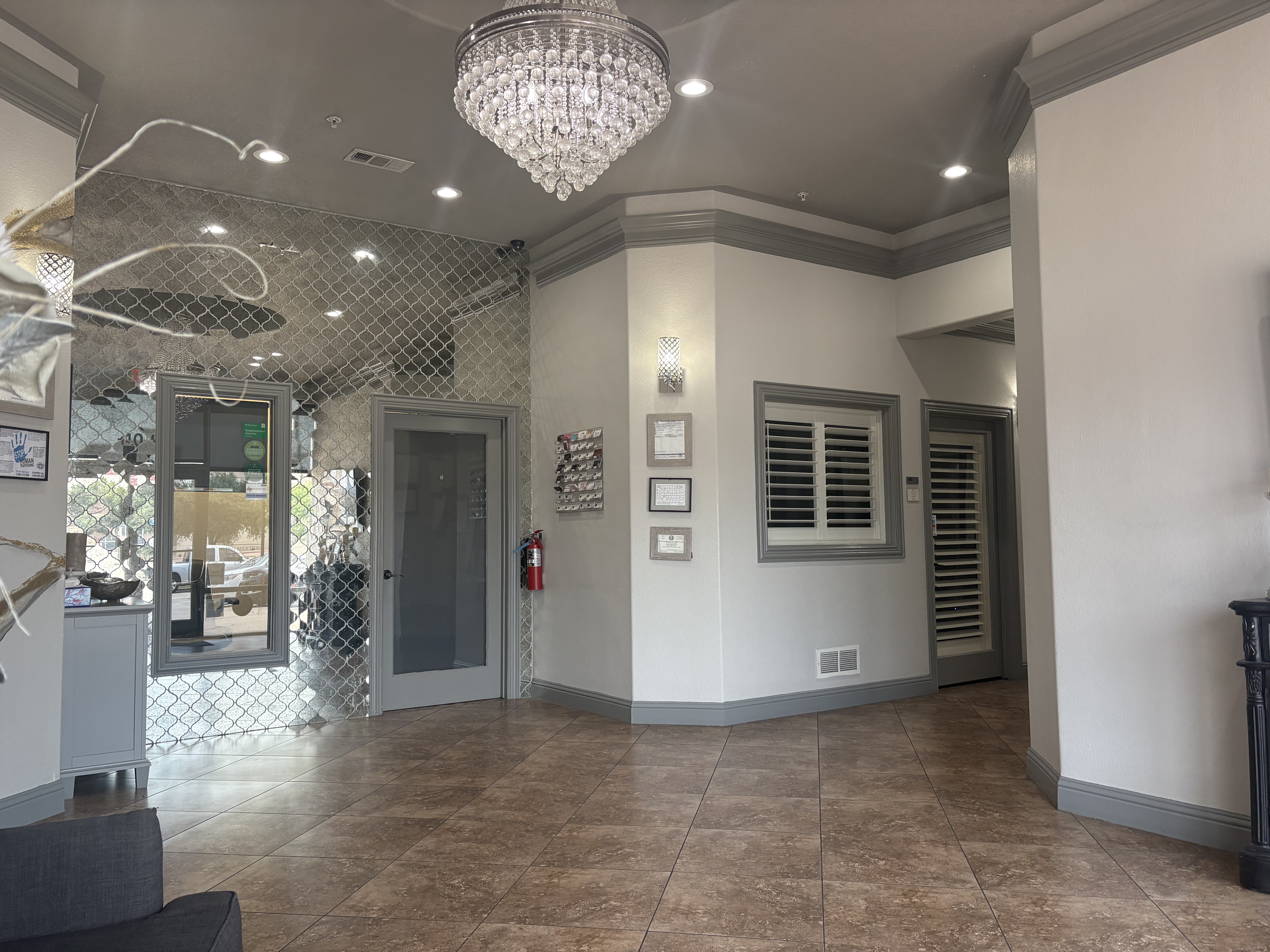 Burleson interior suite